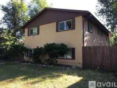 Main picture of 1505 1/2 N Corona St
