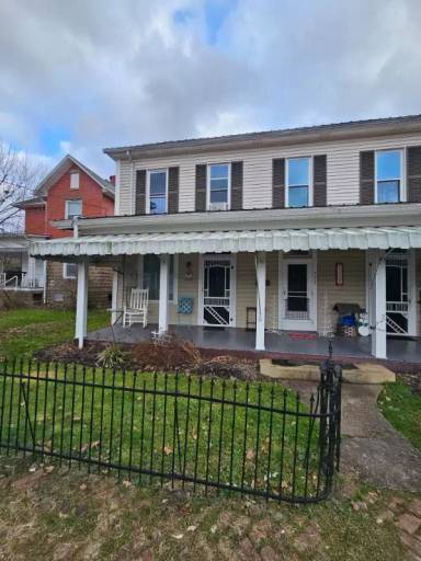 Main picture of 711 Main St