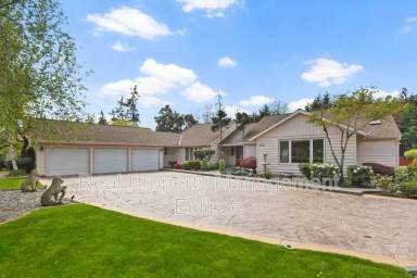 Main picture of 2525 85th Ave NE