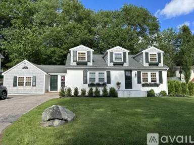 Main picture of 59 Meadowrue Trl