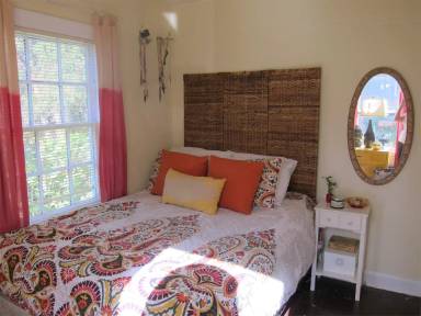 Main picture of 9 Brown Ave