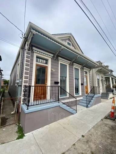 Main picture of 1218 Bartholomew St