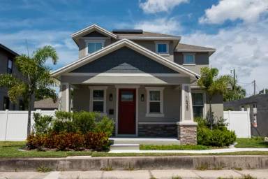 Main picture of 1635 9th Ave N