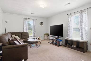 Main picture of 1449 Sandy Cir