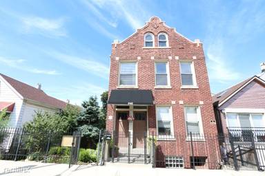 Main picture of 2142 W 18th Pl