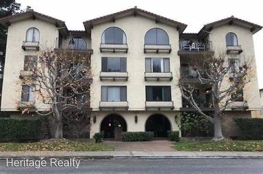 Main picture of 555 Palm Ave