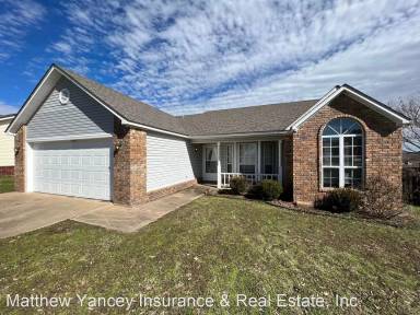 Main picture of 2504 Woodwind Way