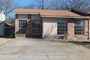 Main picture of 8717 Saint George Way