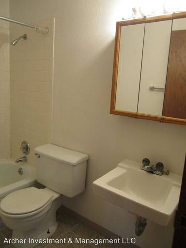 Main picture of 1621 8th St N
