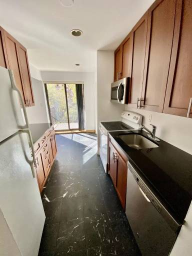 Main picture of 370 W 30th St Apartments