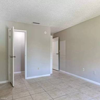 Main picture of 2102 E Park Ave