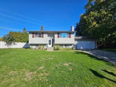 Main picture of 1721 E 58th Ave