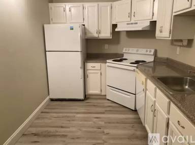 Main picture of 289 Elm St