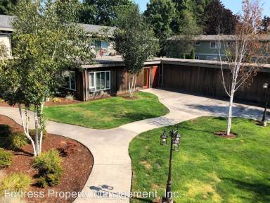Main picture of 10332 NE Oregon St