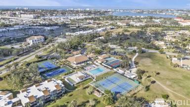 Main picture of 634 Bird Bay Dr E