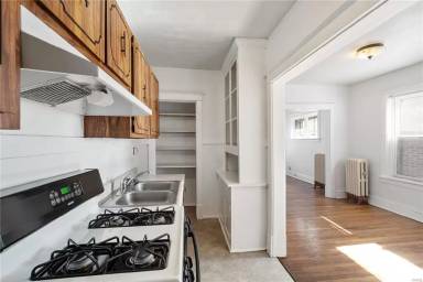 Main picture of 2856 Shenandoah Ave