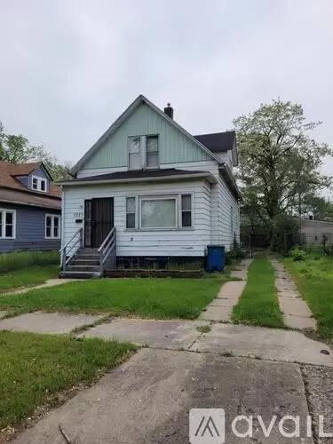 Main picture of 2223 W 10th Pl