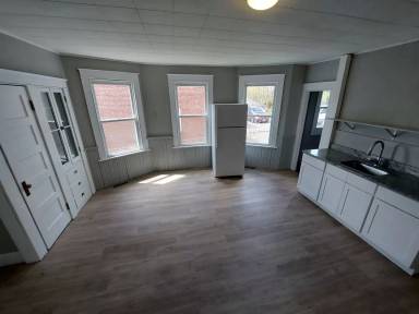 Main picture of 34 Beatty St
