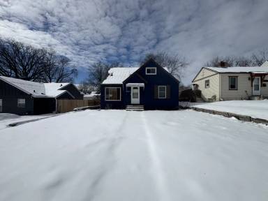 Main picture of 2624 Georgia Ave S