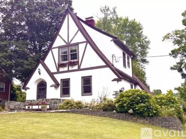 Main picture of 6003 Cambridge Ave