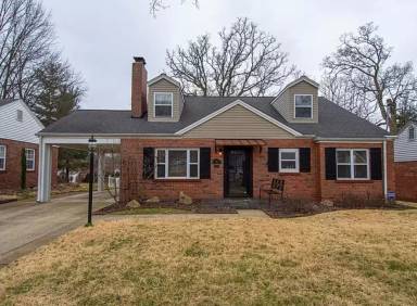 Main picture of 424 W Washington Ave