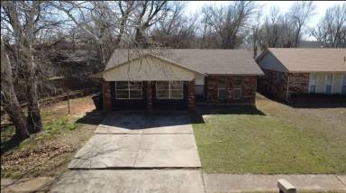 Main picture of 3024 Hillside Dr