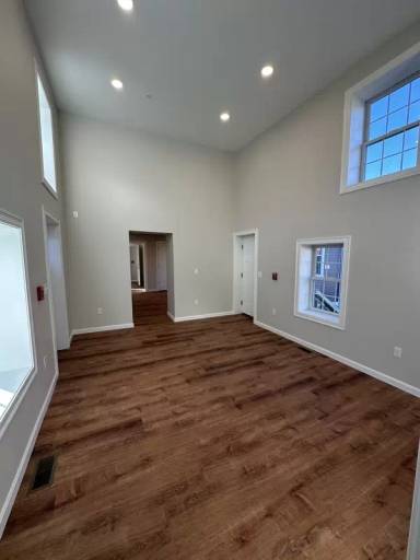 Main picture of 44 Dean St