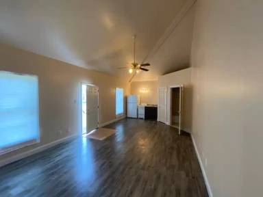 Main picture of 4325 Casino Center Dr