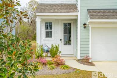 Main picture of 157 Cherry Grove Dr