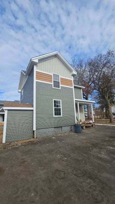 Main picture of Shepard St