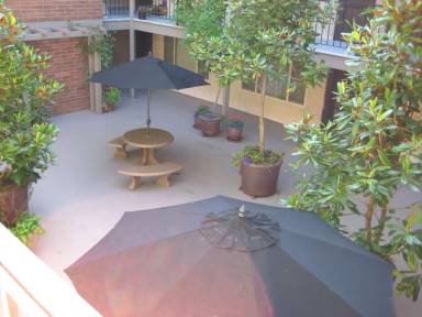 Main picture of 522 N I St