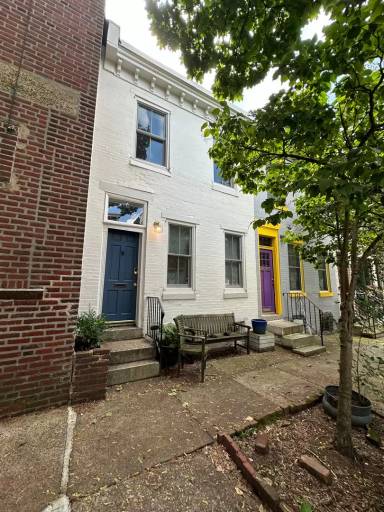 Main picture of 2514 Waverly St