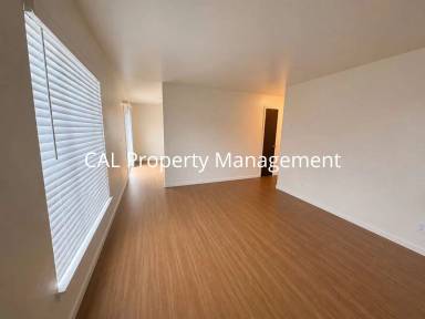 Main picture of 83 Castro St