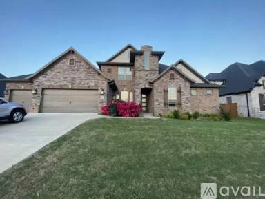 Main picture of 4505 SW Hollowbrook St