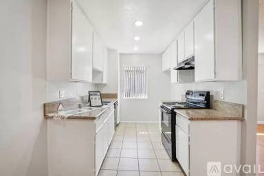 Main picture of 626 E Verdugo Ave