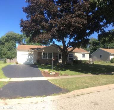 Main picture of 622 Sussex Ln