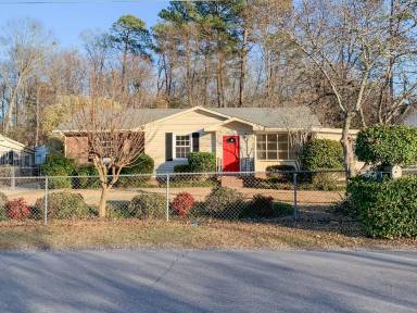 Main picture of 7323 Hyannis Dr