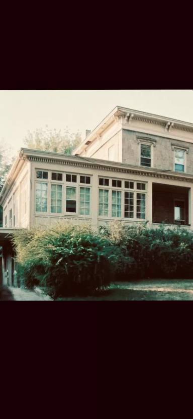 Main picture of 114 W Gilman St
