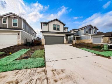 Main picture of 133 Bennington Dr