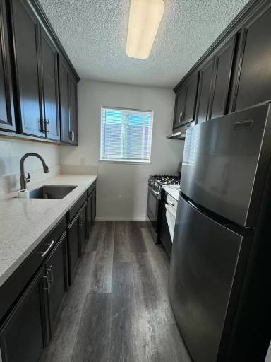 Main picture of 212 D St