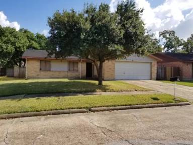 Main picture of 922 Earlsferry Dr