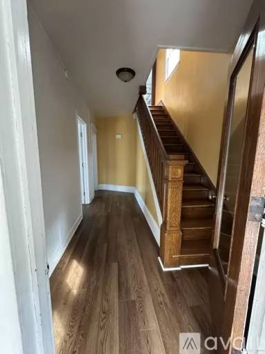 Main picture of 437 Clark St