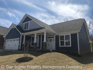 Main picture of 407 Longfellow Way