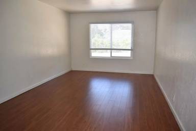 Main picture of 141 Quincy Ct