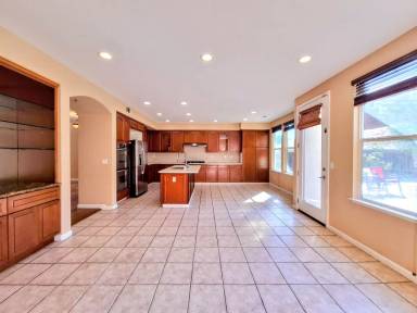 Main picture of 1662 Indigo Oak Ln