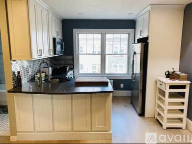Main picture of 2070 32nd St
