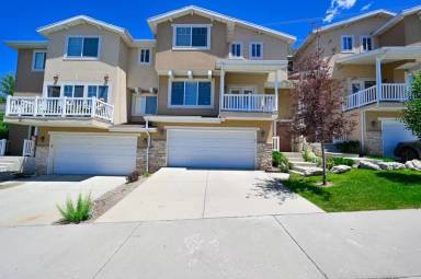 Main picture of 1341 Alpine Loop