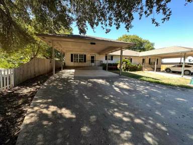 Main picture of 180 Oak Ter