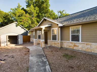 Main picture of 401 Nelray Blvd