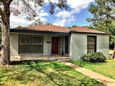 Main picture of 2116 22nd St